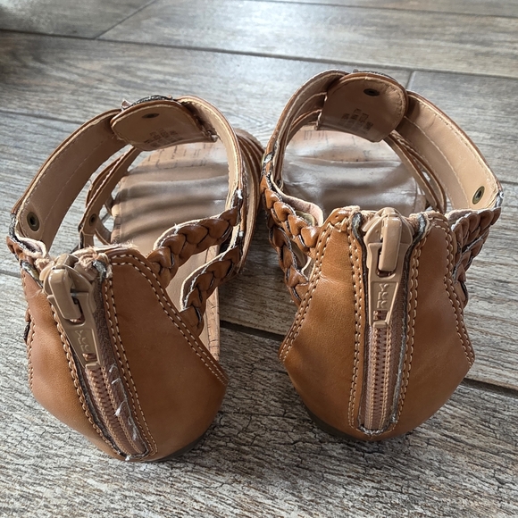 Baretraps Small Wedge Heeled Gladiator Sandals Shoes Sz 6 Womens - Picture 3 of 7